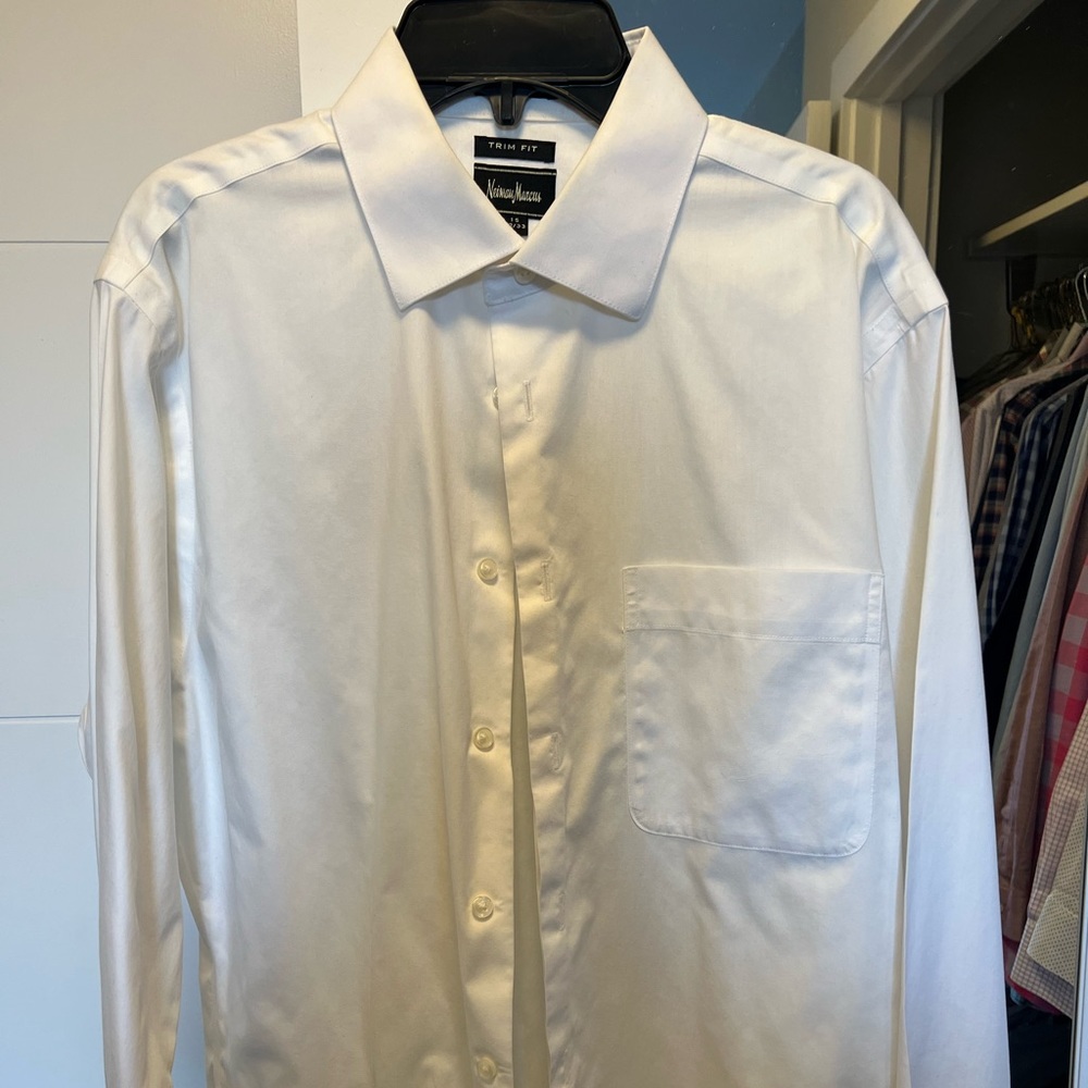 Neiman Marcus white dress shirt, non-iron sz 15, 32/33. Good preowned condition